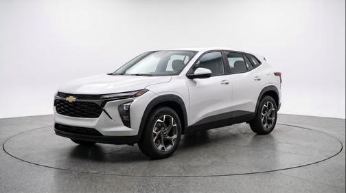 Summit White 2025 Chevrolet Trax LT