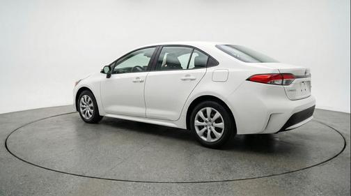 Ice Cap 2025 Toyota Corolla LE