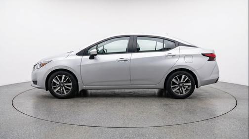 Brilliant Silver Metallic 2025 Nissan Versa 1.6 SV