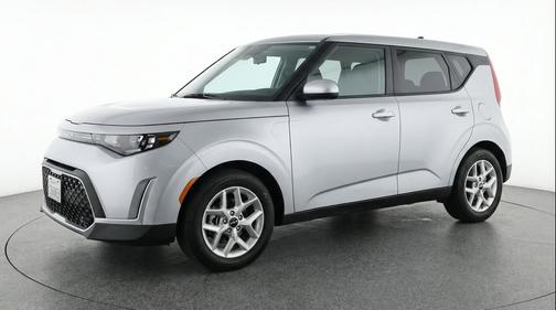 Steel Gray 2025 Kia Soul LX