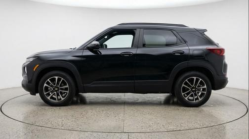 Mosaic Black Metallic 2025 Chevrolet Trailblazer LT