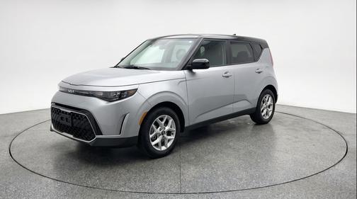 Steel Gray 2025 Kia Soul LX