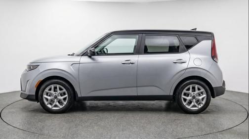 Steel Gray 2025 Kia Soul LX