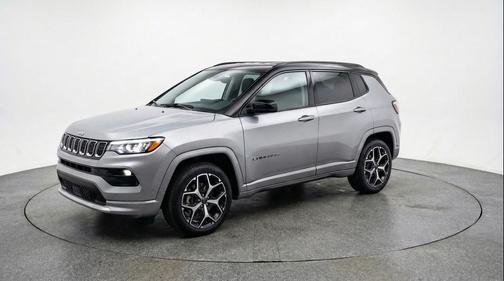 Silver Zynith Metallic Clearcoat 2025 Jeep Compass Limited