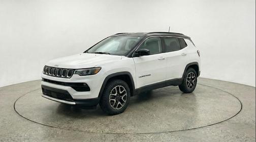 Bright White Clearcoat 2025 Jeep Compass Trailhawk