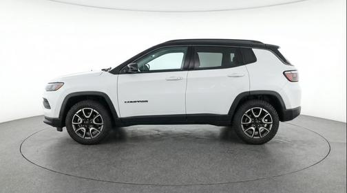 Bright White Clearcoat 2025 Jeep Compass Trailhawk