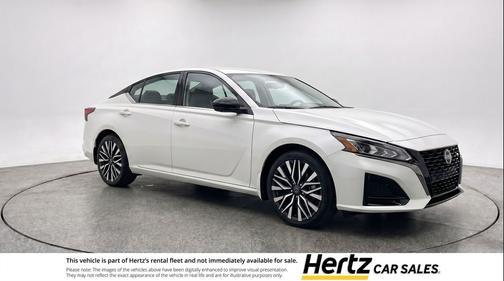 Glacier White 2025 Nissan Altima SV FWD