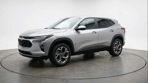 Sterling Gray Metallic 2025 Chevrolet Trax LT