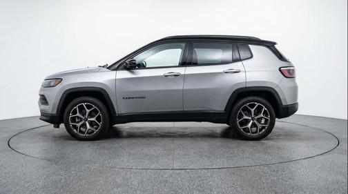 Silver Zynith Metallic Clearcoat 2025 Jeep Compass Limited