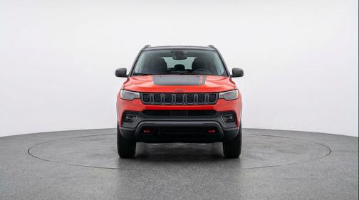 Red Hot Pearlcoat 2025 Jeep Compass Trailhawk