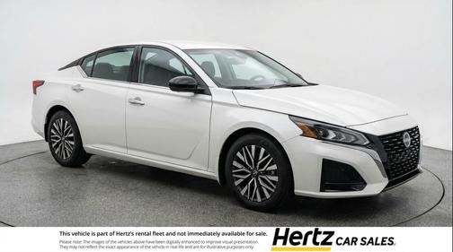 Glacier White 2025 Nissan Altima SV FWD
