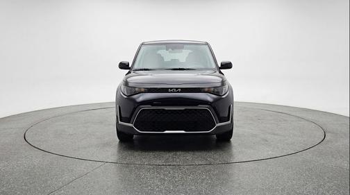 Fusion Black 2025 Kia Soul LX
