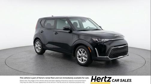 Fusion Black 2025 Kia Soul LX