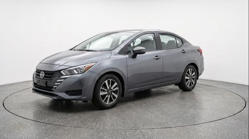 Gun Metallic 2025 Nissan Versa 1.6 SV