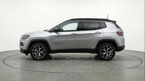 Silver Zynith Metallic Clearcoat 2025 Jeep Compass Limited
