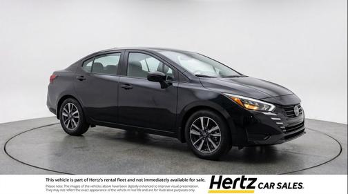 Super Black 2025 Nissan Versa 1.6 SV
