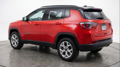 Red Hot Pearlcoat 2025 Jeep Compass Latitude