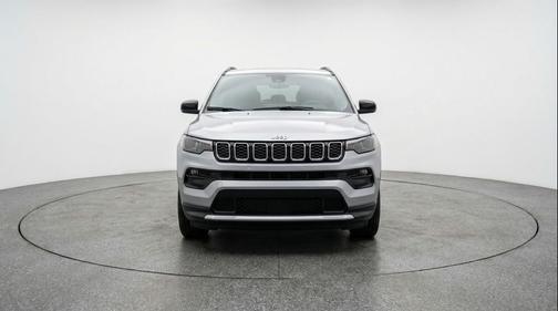 Silver Zynith Metallic Clearcoat 2025 Jeep Compass Limited