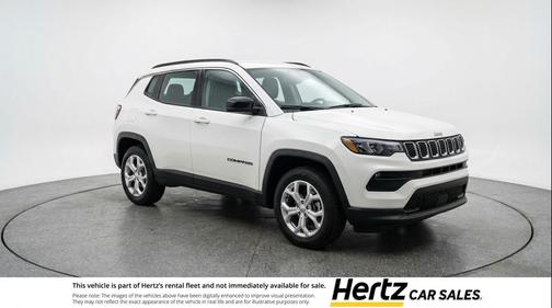 Bright White Clearcoat 2025 Jeep Compass Latitude
