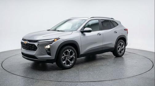 Sterling Gray Metallic 2025 Chevrolet Trax LT