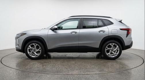 Sterling Gray Metallic 2025 Chevrolet Trax LT