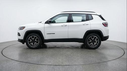 Bright White Clearcoat 2025 Jeep Compass Trailhawk