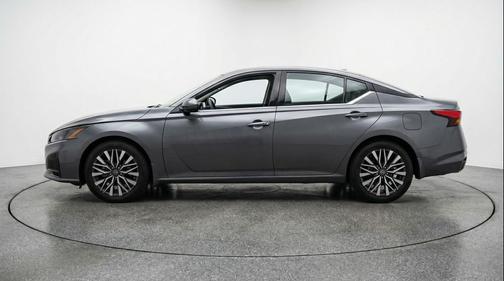 Gun Metallic 2025 Nissan Altima SV FWD