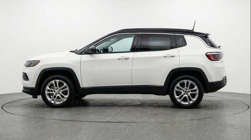 Bright White Clearcoat 2025 Jeep Compass Limited