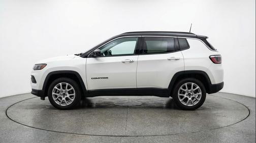 Bright White Clearcoat 2025 Jeep Compass Limited
