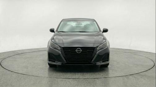 Super Black 2025 Nissan Altima SV FWD