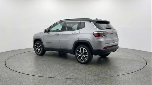 Silver Zynith Metallic Clearcoat 2025 Jeep Compass Limited