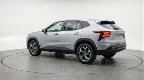 Sterling Gray Metallic 2025 Chevrolet Trax LT
