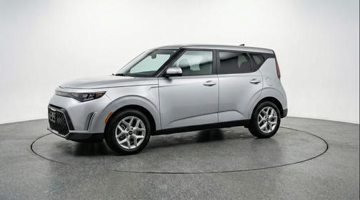 Steel Gray 2025 Kia Soul LX