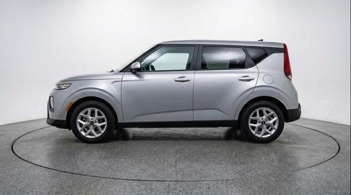Steel Gray 2025 Kia Soul LX