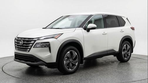 Everest White Pearl Tricoat 2025 Nissan Rogue SV