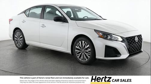 Glacier White 2025 Nissan Altima SV FWD