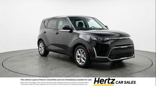 Fusion Black 2025 Kia Soul LX