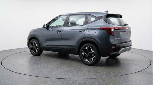 Gravity Gray 2025 Kia Seltos S