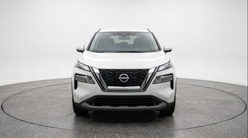 Everest White Pearl Tricoat 2025 Nissan Rogue SV