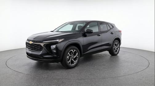 Mosaic Black Metallic 2025 Chevrolet Trax LT
