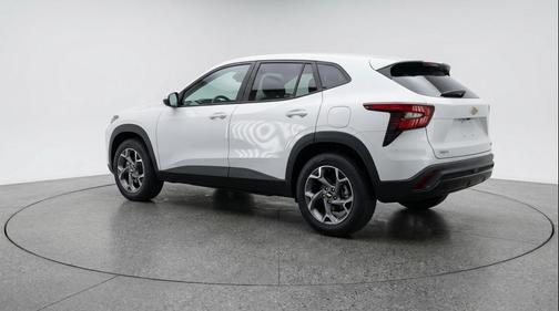 Summit White 2025 Chevrolet Trax LT