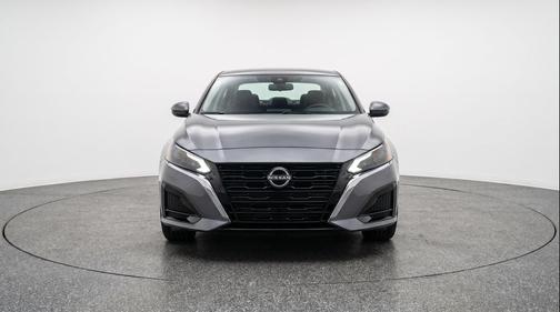 Gun Metallic 2025 Nissan Altima SV FWD