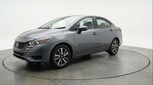 Gun Metallic 2025 Nissan Versa 1.6 SV