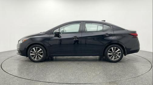 Super Black 2025 Nissan Versa 1.6 SV