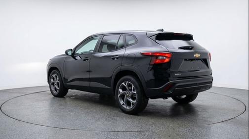 Mosaic Black Metallic 2025 Chevrolet Trax LT