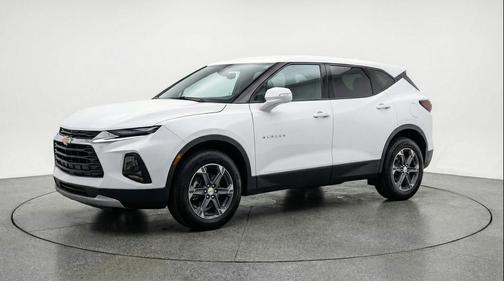 Summit White 2025 Chevrolet Blazer 2LT