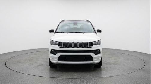 Bright White Clearcoat 2025 Jeep Compass Limited