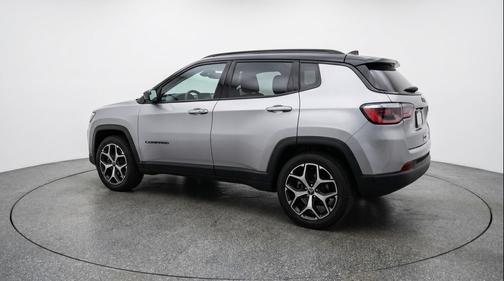 Silver Zynith Metallic Clearcoat 2025 Jeep Compass Limited