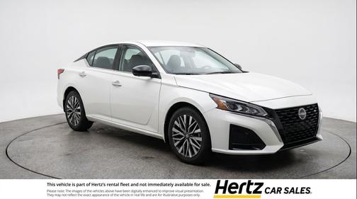 Glacier White 2025 Nissan Altima SV FWD