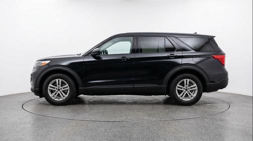 Agate Black Metallic 2024 Ford Explorer XLT